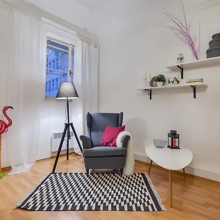 White & Woody Quadrio Apartments Prague