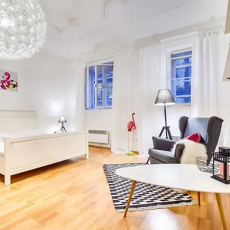 White & Woody Quadrio Apartments