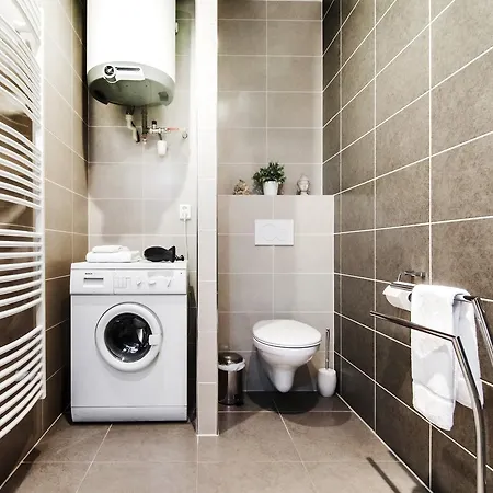 Apartment White & Woody Quadrio Apartments Prague