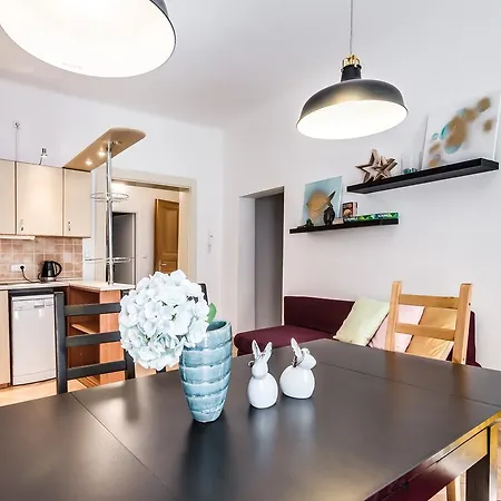 White & Woody Quadrio Apartments * Prague